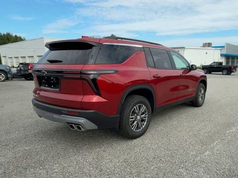 New 2025 Chevrolet Traverse LT w/ Enhanced Driving Package AWD/4WD image 8