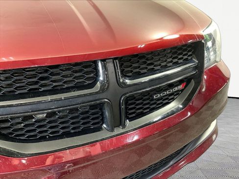 Used 2018 Dodge Grand Caravan SE FWD image 32