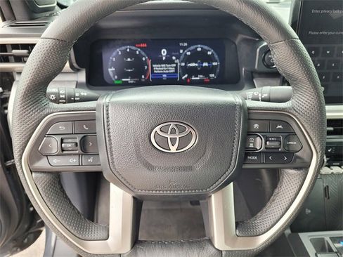 Used 2024 Toyota Tacoma Trailhunter image 28