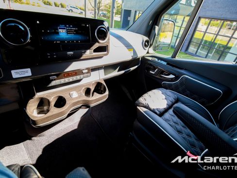 New 2024 Mercedes-Benz Sprinter 3500 image 14