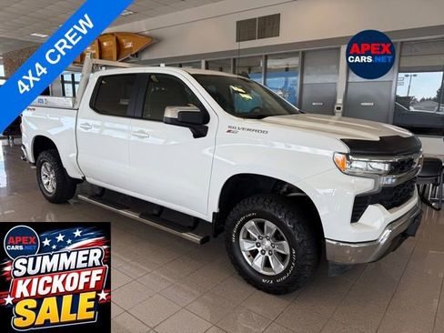 Used 2022 Chevrolet Silverado 1500 LT AWD/4WD image 1