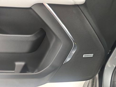 New 2025 Chevrolet Suburban Premier image 28