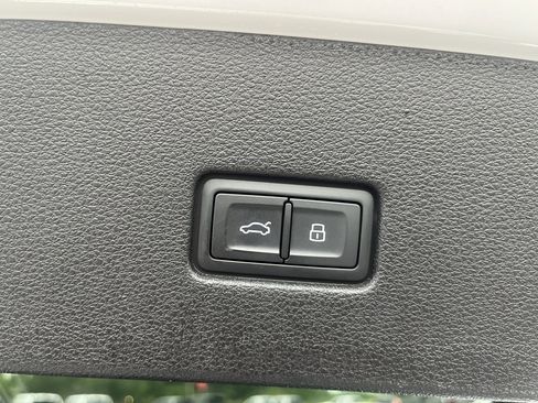 Used 2022 Audi SQ8 Premium Plus AWD/4WD image 14
