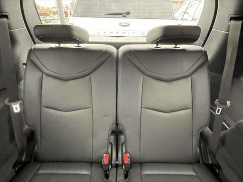 Used 2022 Cadillac XT6 Premium Luxury image 12