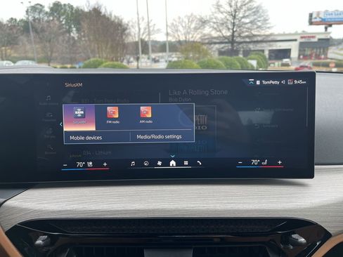 Certified 2025 BMW 330i Sedan image 23