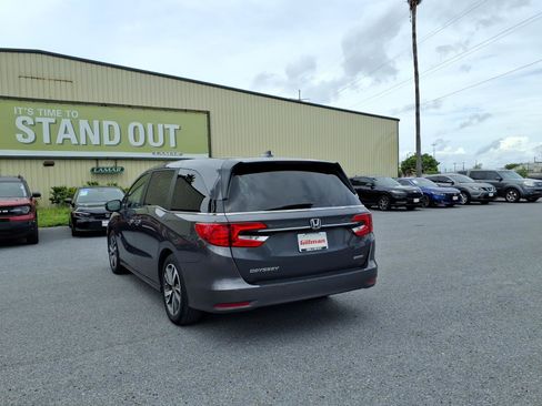 Used 2023 Honda Odyssey Touring image 6