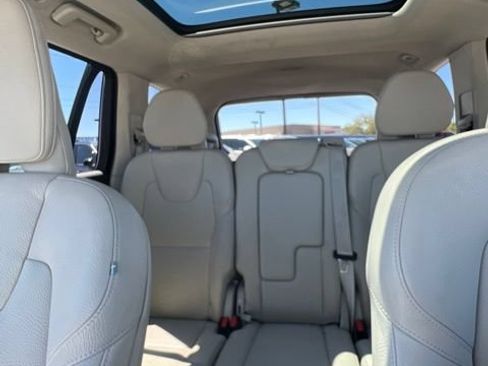 Used 2023 Volvo XC90 B5 Core AWD/4WD image 21