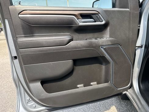 Used 2025 Chevrolet Silverado 1500 LT AWD/4WD image 21