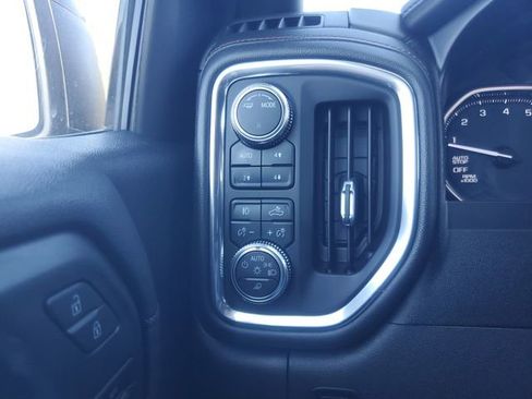 Used 2020 GMC Sierra 1500 AT4 image 30