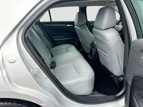 Used 2021 Chrysler 300 Touring w/ Sport Appearance Package image 26