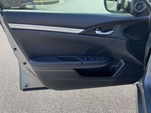 Used 2019 Honda Civic Sport image 13