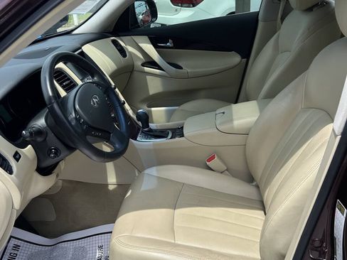 Used 2017 INFINITI QX50 2WD w/ Premium Plus Package image 15