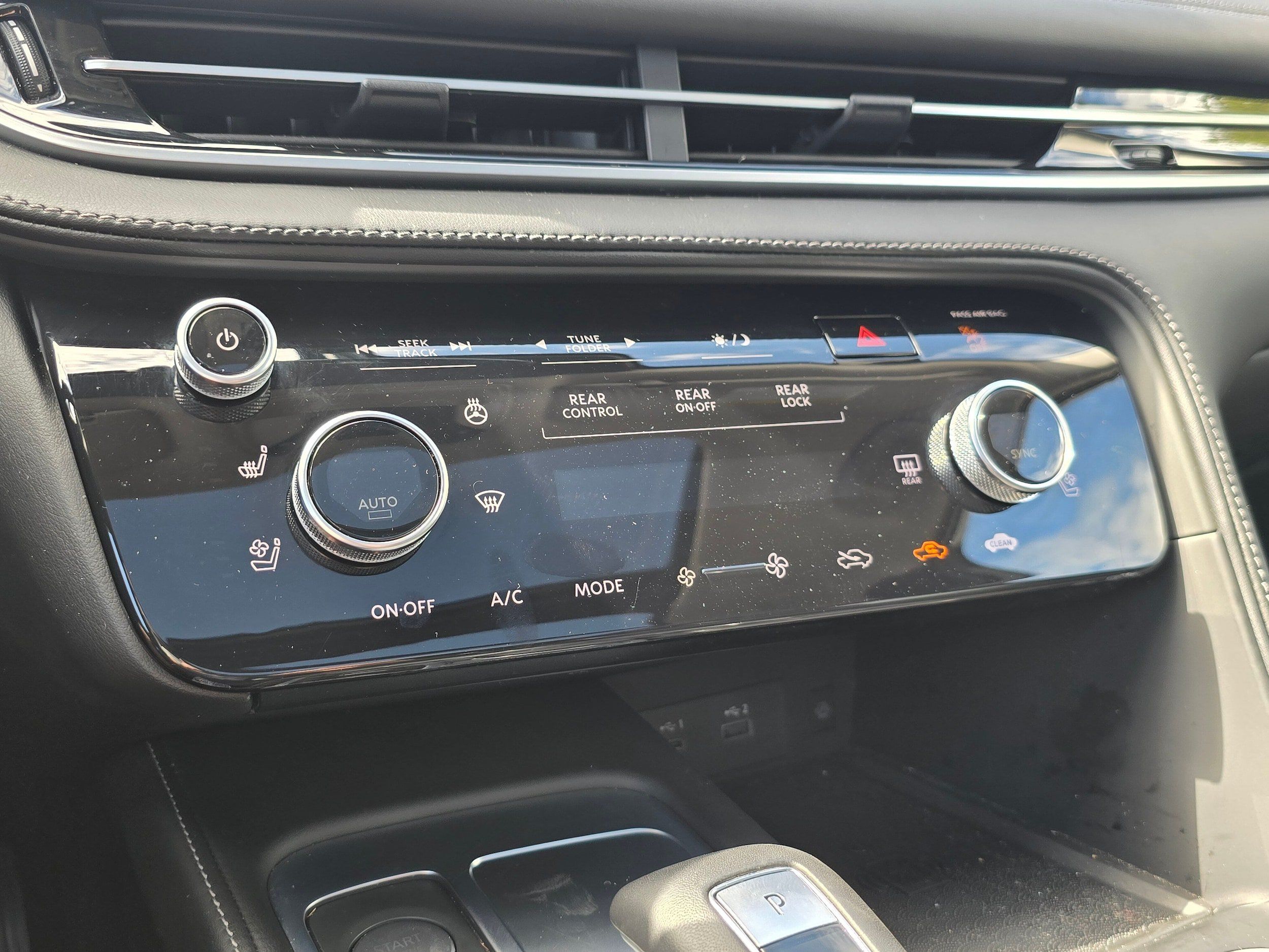 Used 2025 INFINITI QX60 Sensory w/ Vision Package AWD/4WD image 27