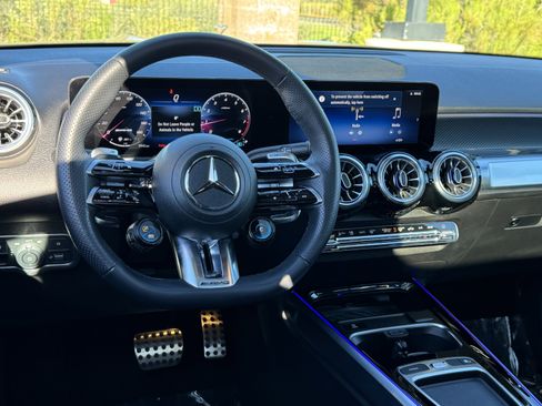 Certified 2025 Mercedes-Benz GLB 35 AMG 4MATIC image 27