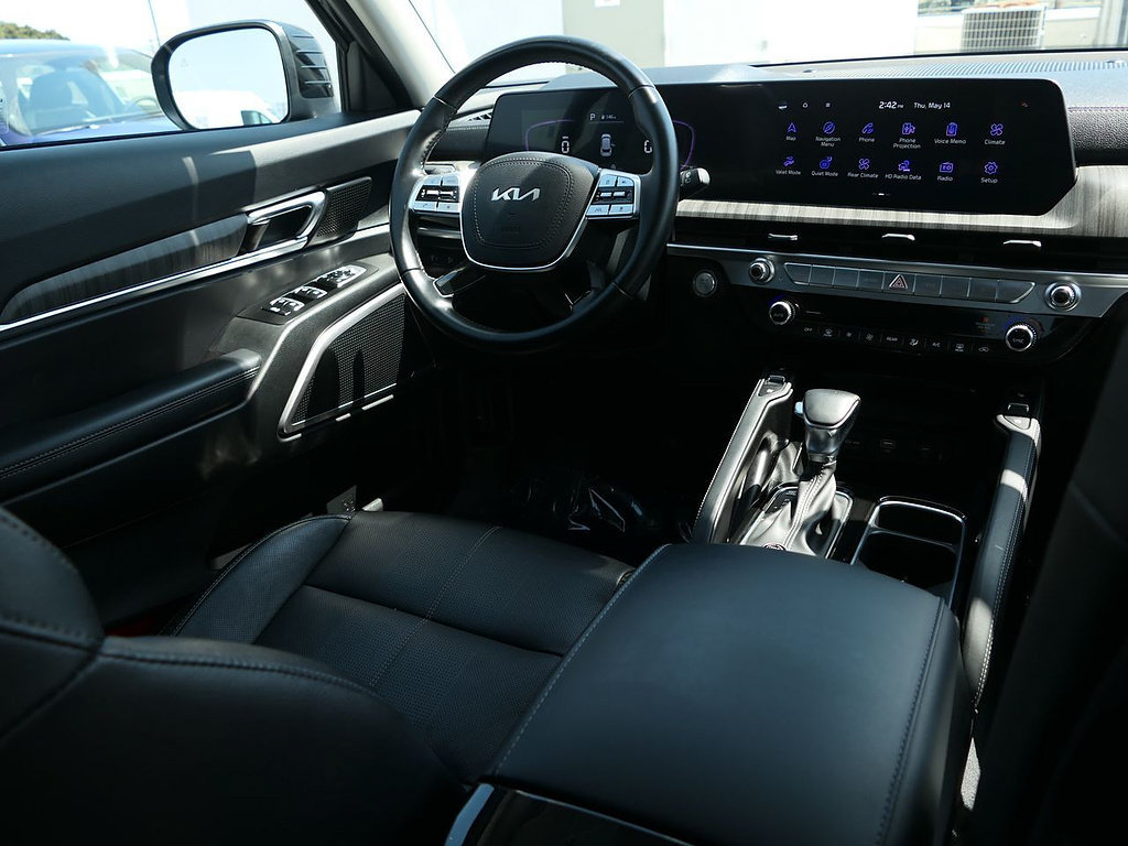 Used 2024 Kia Telluride EX w/ EX Captain's Chair Package FWD image 26