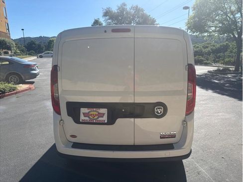 Used 2022 RAM ProMaster City Tradesman FWD image 8