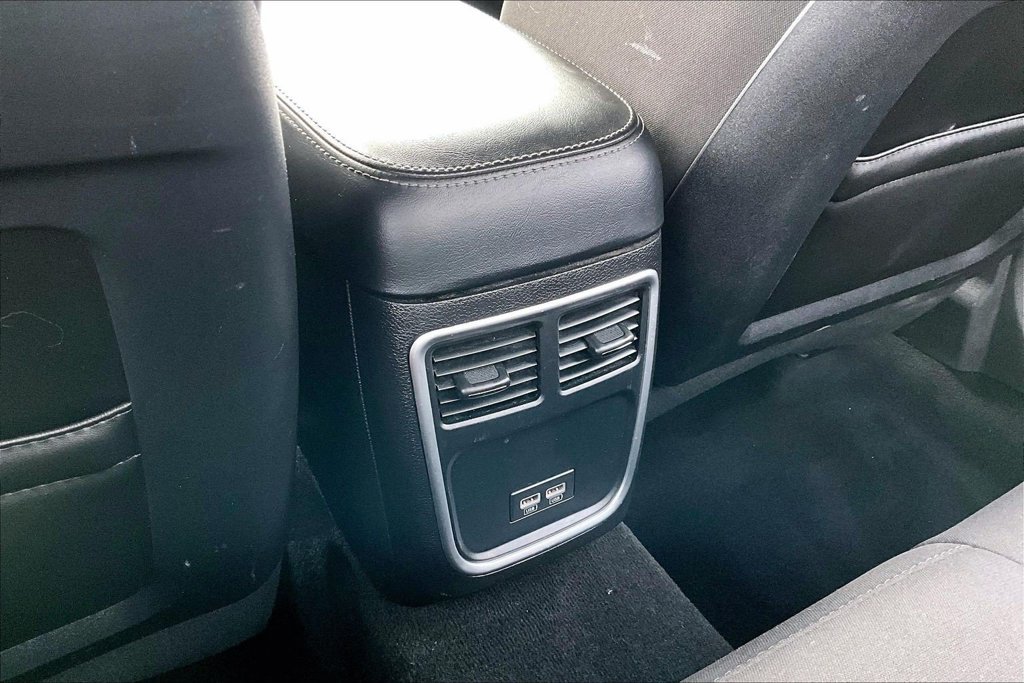 Used 2021 Dodge Charger GT w/ Performance Handling Group RWD image 10