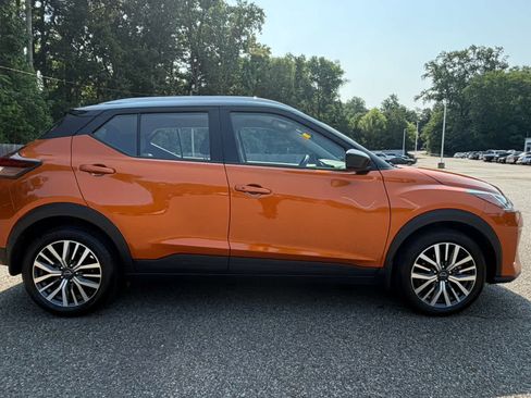 Used 2023 Nissan Kicks SV FWD image 5