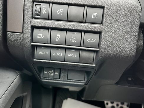 Certified 2023 Toyota Sienna XSE image 12