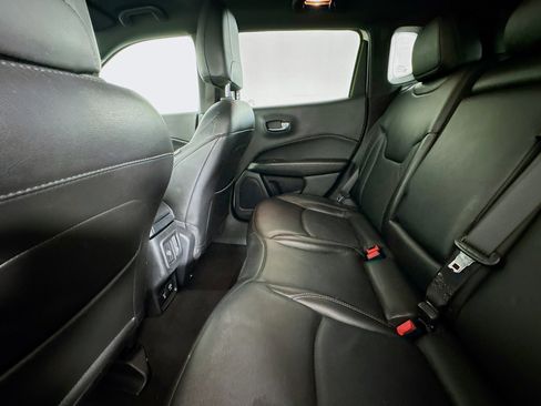 Used 2021 Jeep Compass Latitude image 24