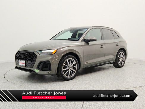 Used 2023 Audi Q5 e Premium Plus w/ Premium Plus Package AWD/4WD image 1