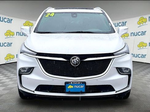 Used 2024 Buick Enclave Essence w/ Experience Buick Package image 2