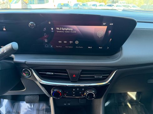 Used 2025 Buick Encore GX Sport Touring w/ Comfort Package image 27