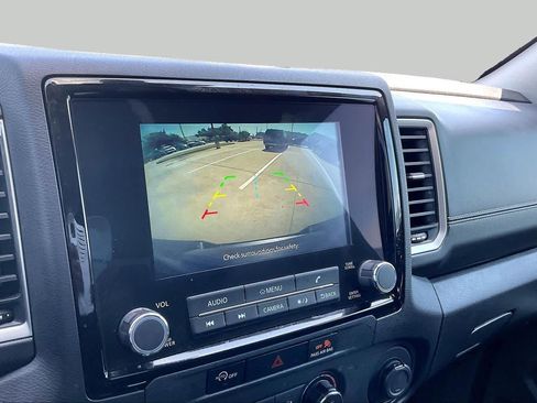 Used 2024 Nissan Frontier SV w/ Technology Package RWD image 28