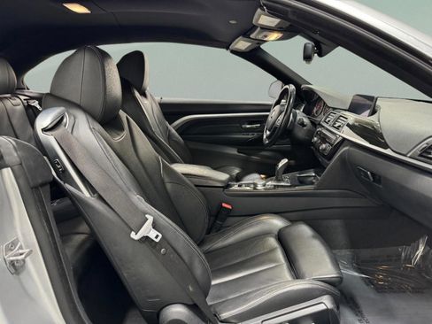 Used 2018 BMW 430i Convertible image 16