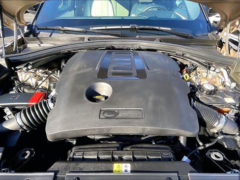 Used 2022 Land Rover Range Rover Velar R-Dynamic HSE image 11