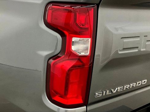 Used 2021 Chevrolet Silverado 1500 LTZ w/ Technology Package image 24