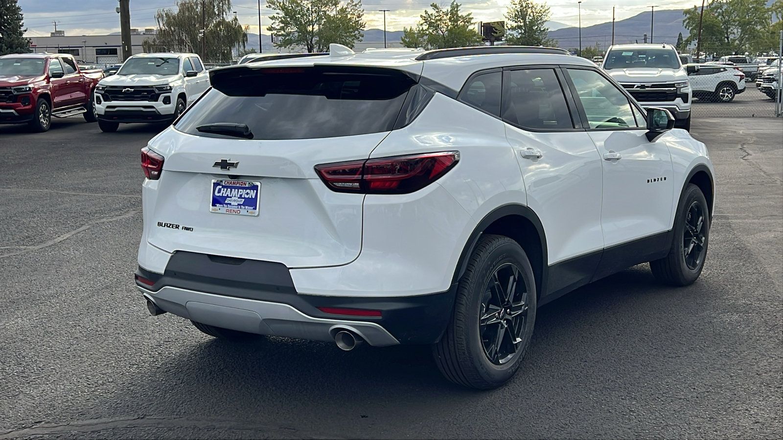New 2026 Chevrolet Blazer LT w/ Midnight/Sport Edition AWD/4WD image 5