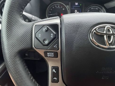 Used 2022 Toyota Tacoma SR5 w/ Technology Package RWD image 23