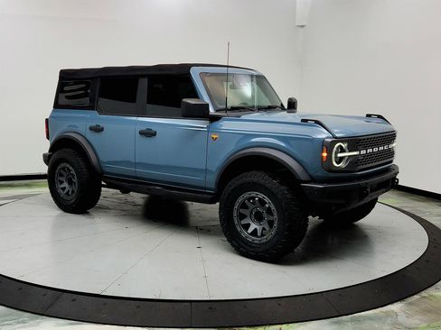 Used 2022 Ford Bronco Badlands AWD/4WD image 3