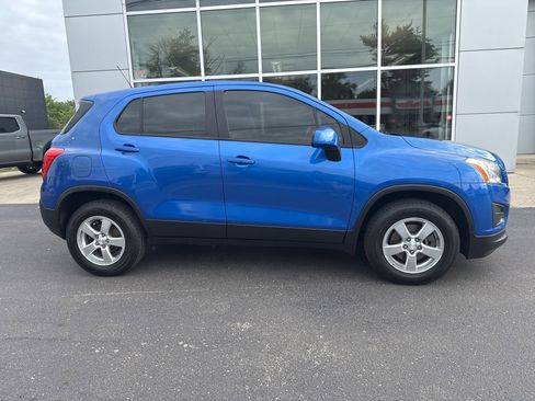 Used 2015 Chevrolet Trax LS AWD/4WD image 1