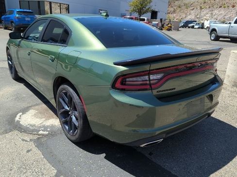 Used 2020 Dodge Charger SXT w/ Plus Group image 4