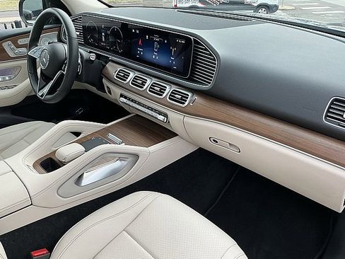 Used 2025 Mercedes-Benz GLE 350 4MATIC image 20