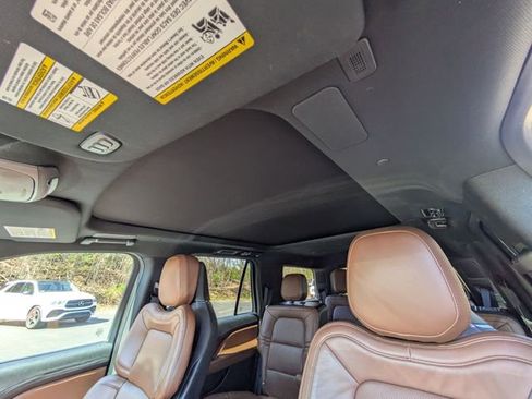 Used 2023 Lincoln Navigator Reserve AWD/4WD image 25