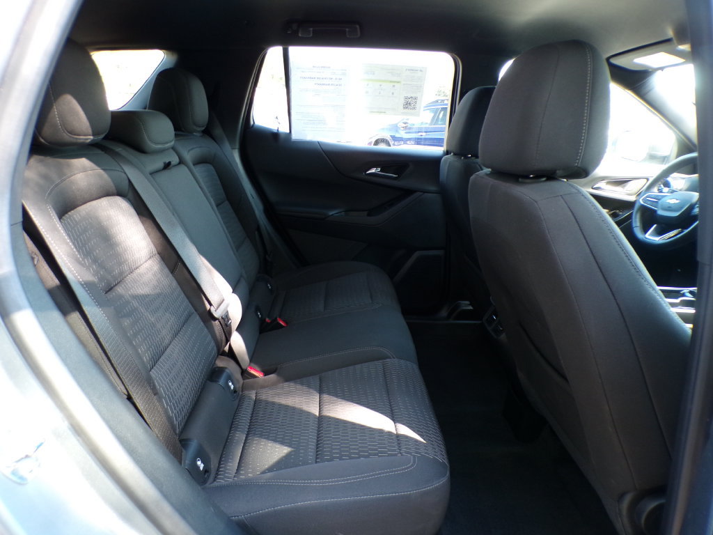 Used 2025 Chevrolet Equinox LT AWD/4WD image 19