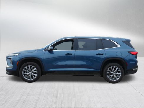 Certified 2025 Buick Enclave Preferred image 4