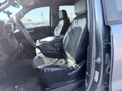 Used 2020 Chevrolet Silverado 1500 Custom w/ Infotainment Package RWD image 9