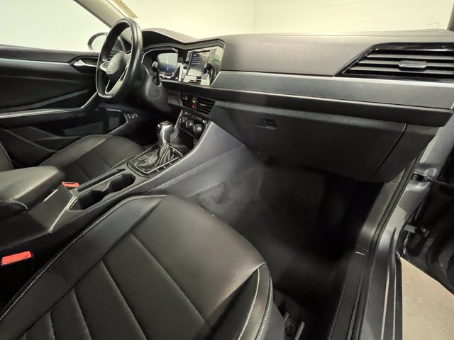 Used 2024 Volkswagen Jetta SE FWD image 10