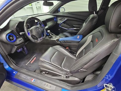 Used 2016 Chevrolet Camaro SS RWD image 12