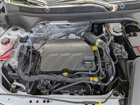 New 2026 Chevrolet Trax LT w/ Sunroof Package FWD image 16