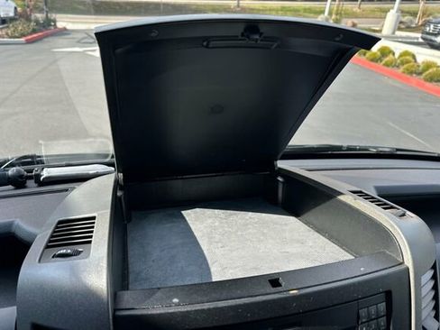 Used 2016 Mercedes-Benz Sprinter 2500 image 36