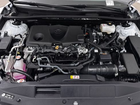 Used 2024 Toyota Camry XLE w/ Navigation Package FWD image 11