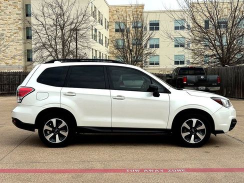 Used 2018 Subaru Forester 2.5i w/ Alloy Wheel Package image 9