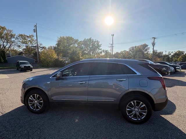 Used 2020 Cadillac XT5 Premium Luxury w/ LPO, Floor Liner Package FWD image 2