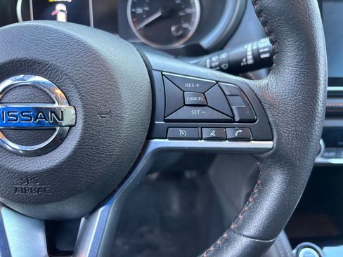 Used 2020 Nissan Kicks SR w/ Exterior Package image 17