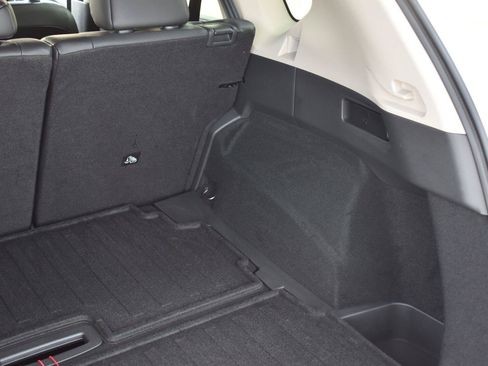 Used 2025 Nissan Rogue Platinum w/ Platinum Premium Package FWD image 59